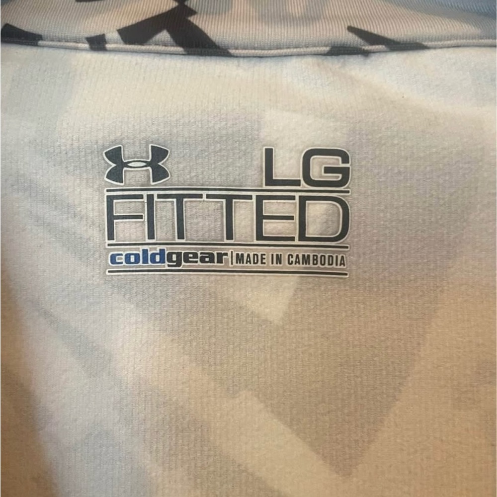 Under Armour ColdGear Fitted 1/4 Zip Pullover - Picture 3 of 4